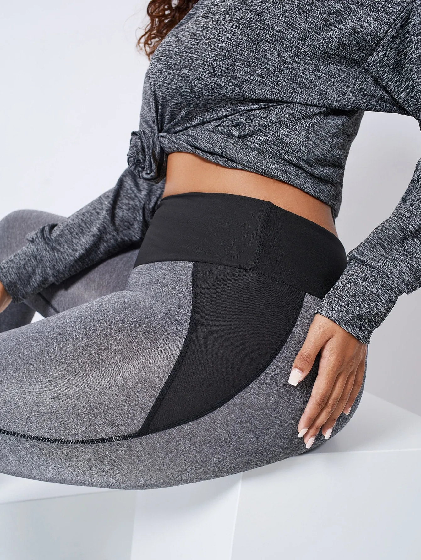 Colorblock High Waist Cropped Plus Size Sports Leggings & Pants