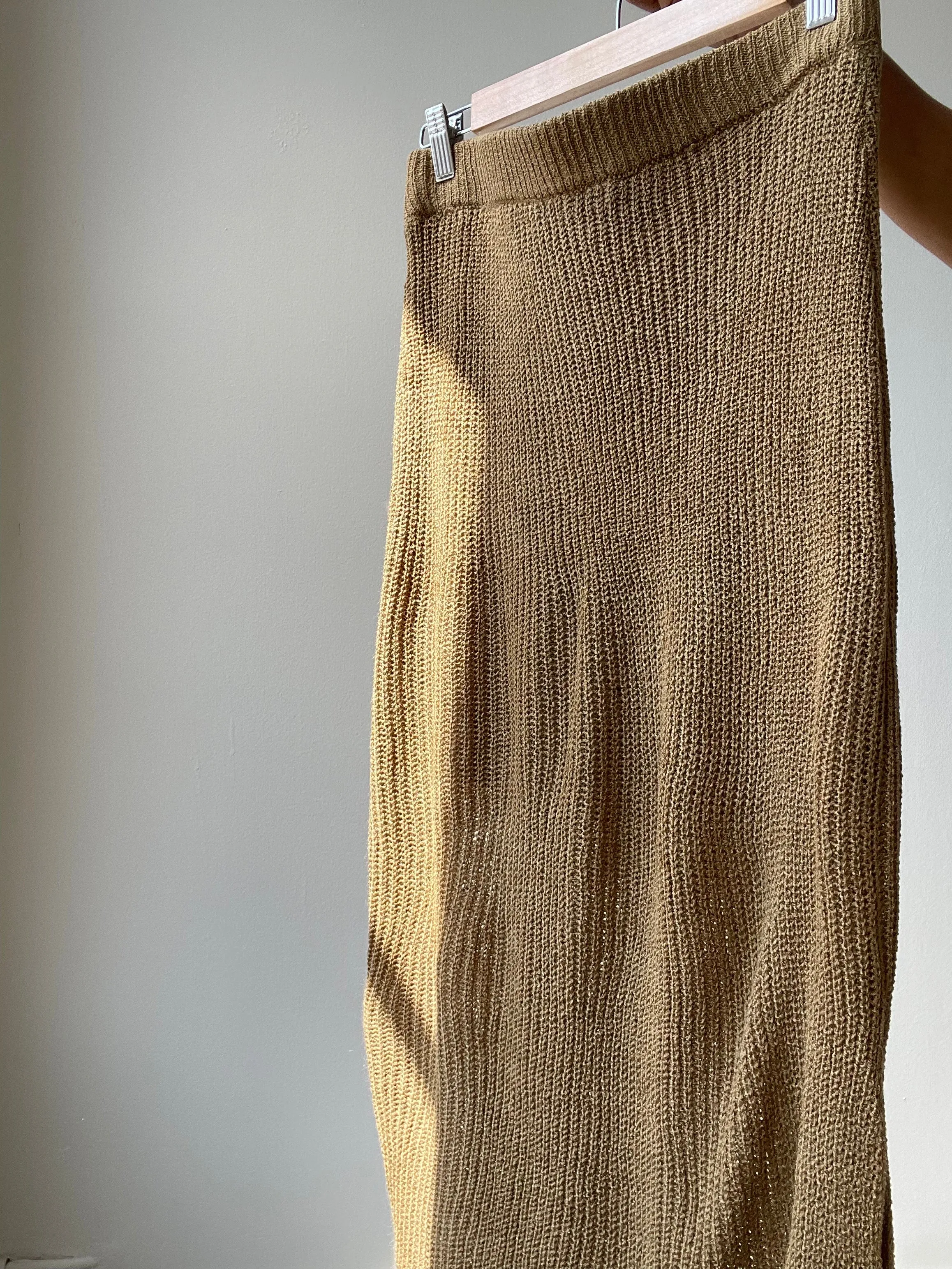 Ingrid Classic Side Slit Lightweight Sweater Skirt In Olive