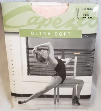 Kamryn -- Women's Hip Rider Capri Footless Tight