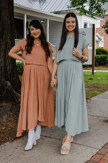 The Pretty Two Piece Pleated Midi Skirt Set