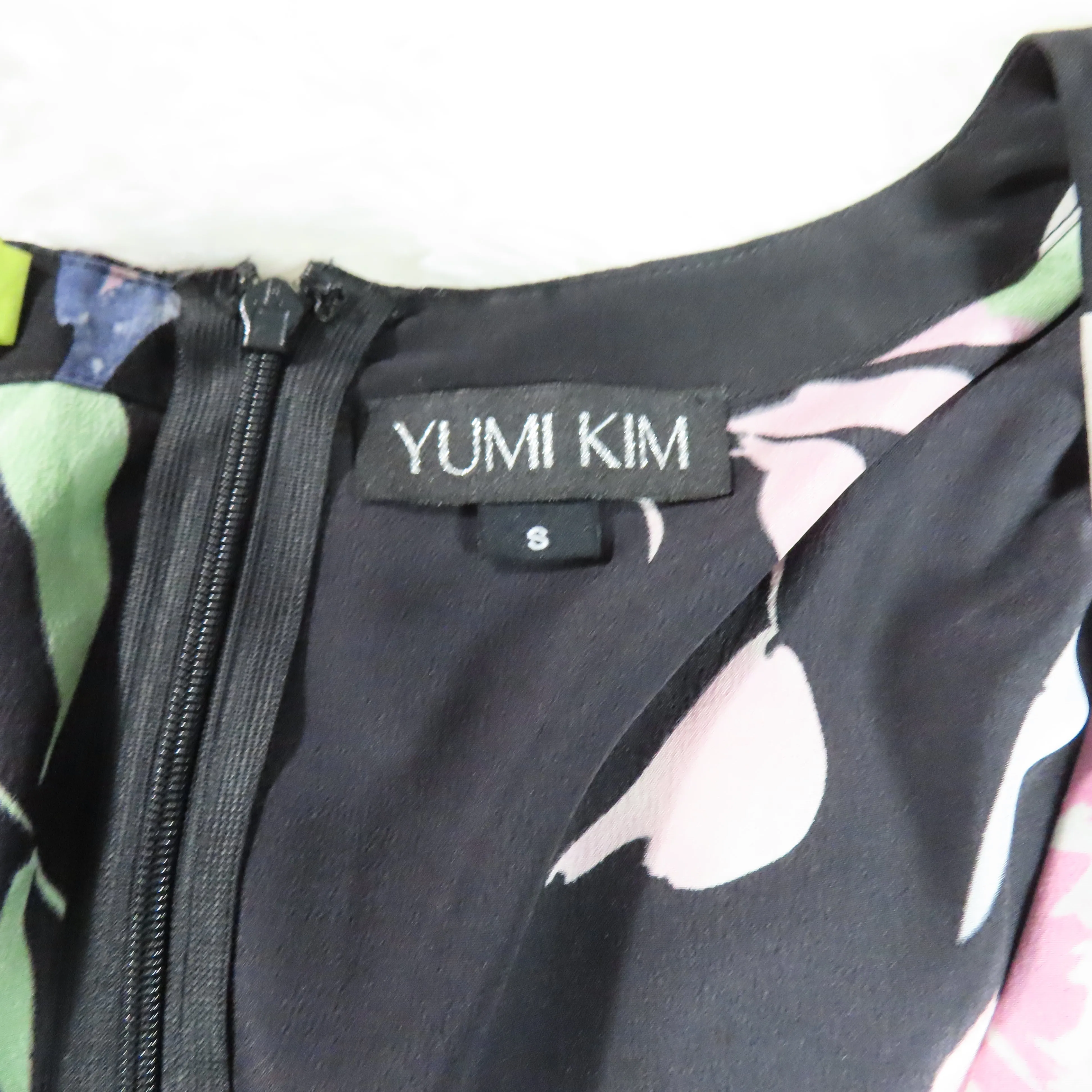 Yumi Kim Liz Romper Floral Paradise Found Black Silk Belted Surplice Neckline Size Small